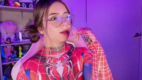 VALEEEN online show from March 19, 2026, 4:11 pm