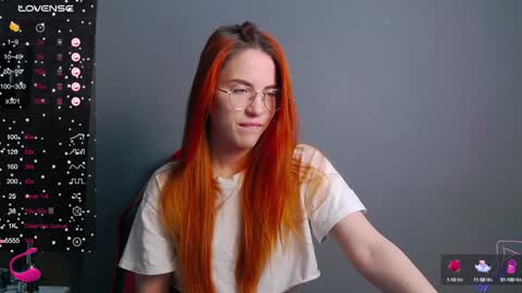 EmilyKents online show from December 5, 2024, 1:36 am
