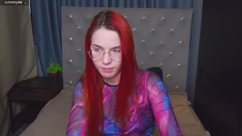 EmilyKents online show from December 10, 2024, 1:32 am