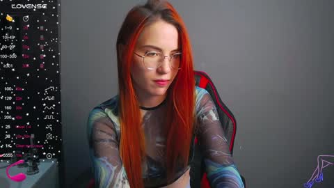EmilyKents online show from December 11, 2024, 5:21 am