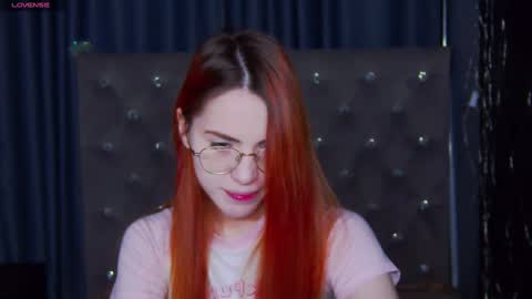 EmilyKents online show from February 9, 2025, 1:33 am