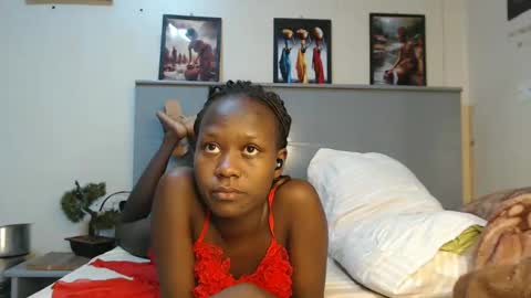 Emilly online show from March 9, 2025, 12:21 am