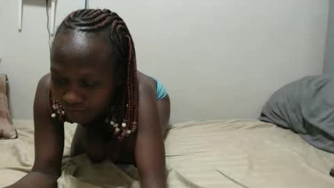 Snapshot of emilyposha chatting on March 24, 2026, 9:53 pm Emilly online show from March 24, 2026, 9:53 pm