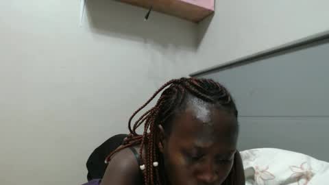 Snapshot of emilyposha chatting on April 4, 2026, 10:40 pm Emilly online show from April 4, 2026, 10:40 pm