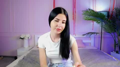 Emily online show from June 8, 2026, 1:28 am
