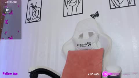 Emily  online show from February 17, 2025, 2:04 pm