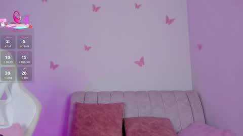 Emily  online show from September 22, 2025, 10:50 am