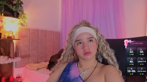 emilyrousex online show from November 19, 2025, 5:57 pm