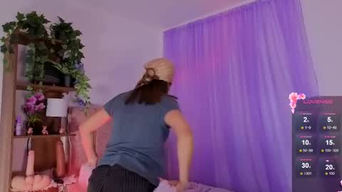 emilyrousex online show from November 30, 2025, 2:10 pm