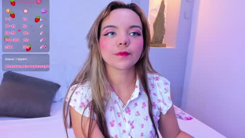 Snapshot of emilyrouss_ chatting on January 15, 2025, 7:23 pm EMILY online show from January 15, 2025, 7:23 pm