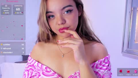 Snapshot of emilyrouss_ chatting on January 26, 2025, 2:03 am EMILY online show from January 26, 2025, 2:03 am