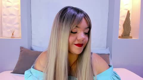 Snapshot of emilyrouss_ chatting on February 24, 2025, 7:19 pm EMILY online show from February 24, 2025, 7:19 pm