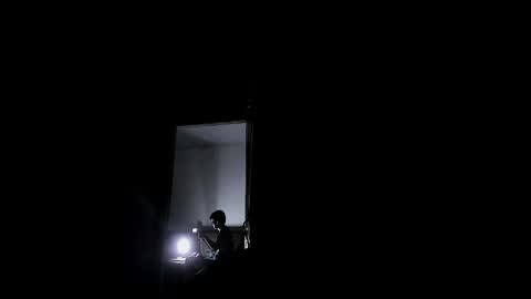  Emily Support me to have 100 likes plx online show from April 11, 2026, 8:29 am