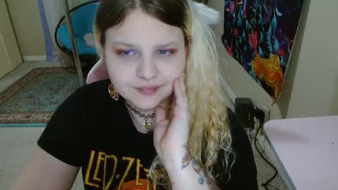 emily haze online show from January 21, 2025, 2:43 am