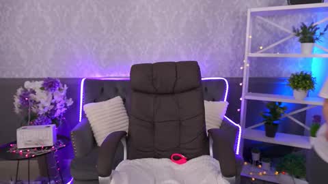  MY NAME IS Emily WELCOME EVERYONE I WILL BE HAPPY TO GIVE YOU WHAT YOU HAVE DREAMED OF FOR SO LONG online show from November 21, 2025, 8:13 am