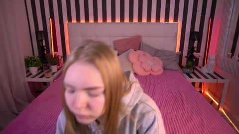  MY NAME IS Emily WELCOME EVERYONE I WILL BE HAPPY TO GIVE YOU WHAT YOU HAVE DREAMED OF FOR SO LONG online show from April 15, 2026, 6:20 am