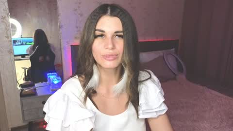 Emily online show from December 14, 2024, 6:13 am