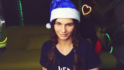 Emily online show from December 22, 2024, 4:50 am