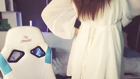 Emily online show from September 27, 2025, 2:38 am