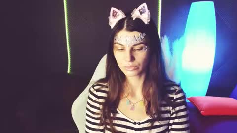 Emily online show from October 10, 2025, 8:24 am