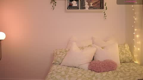 IG thickemmsss online show from January 11, 2025, 9:15 pm