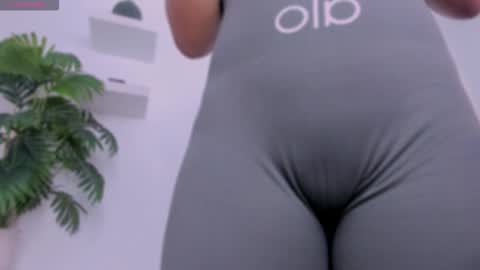 emilyy_kim online show from February 10, 2026, 6:56 pm