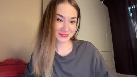 Nadya online show from April 30, 2026, 1:06 pm