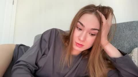 Nadya online show from May 11, 2026, 7:47 am