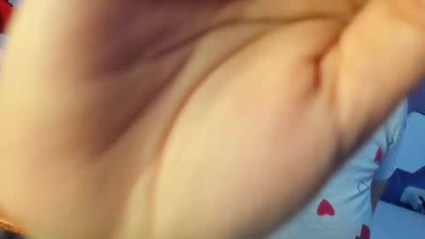 emira199 online show from January 6, 2025, 4:58 am