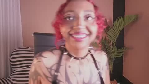 Snapshot of emma__4 chatting on May 2, 2026, 11:04 am Emma online show from May 2, 2026, 11:04 am