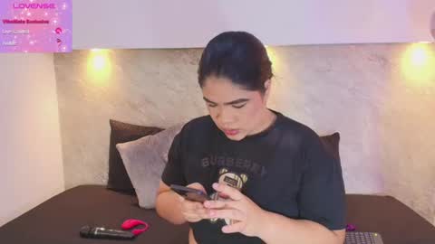 Snapshot of emma__becket chatting on June 21, 2026, 3:53 am Emma online show from June 21, 2026, 3:53 am