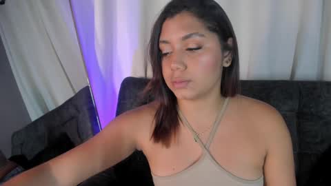 emma__hills_ online show from September 8, 2025, 7:57 pm