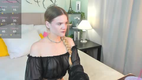 Snapshot of emma__peach chatting on May 3, 2026, 9:04 am emma__peach online show from May 3, 2026, 9:04 am