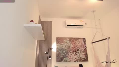 Alice online show from October 14, 2025, 12:06 pm