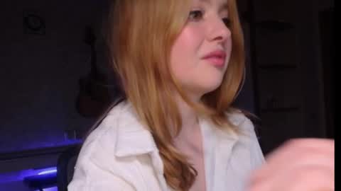 Snapshot of emma_blush69 chatting on May 20, 2026, 8:26 pm Emma and July online show from May 20, 2026, 8:26 pm