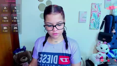 emma_boo_ online show from November 18, 2025, 4:55 pm