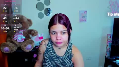 emma_boo_ online show from April 4, 2026, 4:48 pm