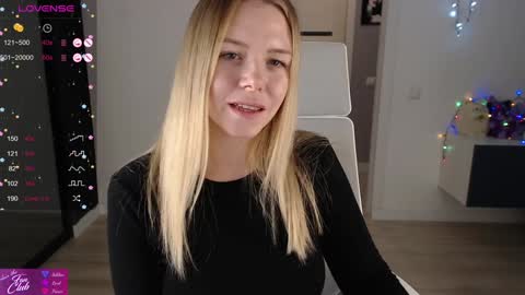 Emma online show from December 11, 2024, 2:11 pm