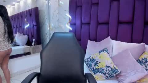 Snapshot of emma_carterr1 chatting on April 26, 2026, 9:34 pm pau online show from April 26, 2026, 9:34 pm