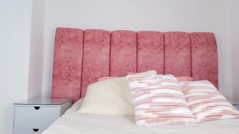 Emma online show from November 20, 2025, 3:07 am