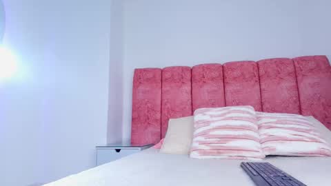 Emma online show from December 4, 2025, 3:05 am