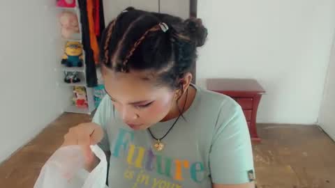 emma online show from March 12, 2025, 2:30 am