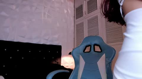 emma_dl2 online show from December 26, 2024, 5:30 pm