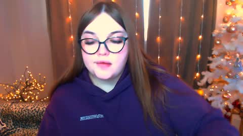 Snapshot of emma_dorn chatting on December 13, 2024, 10:30 am Eva online show from December 13, 2024, 10:30 am