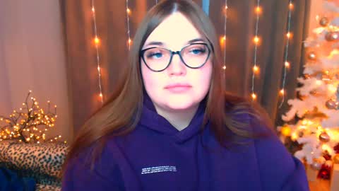 Snapshot of emma_dorn chatting on December 13, 2024, 1:33 pm Eva online show from December 13, 2024, 1:33 pm