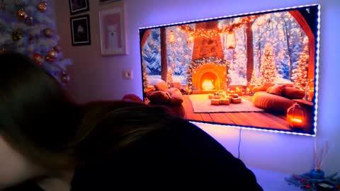 Snapshot of emma_dorn chatting on December 24, 2024, 1:17 pm Eva online show from December 24, 2024, 1:17 pm
