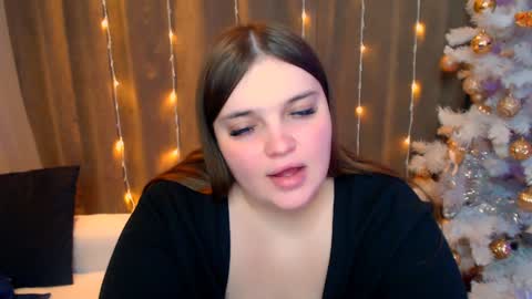 Snapshot of emma_dorn chatting on January 10, 2025, 3:27 pm Eva online show from January 10, 2025, 3:27 pm