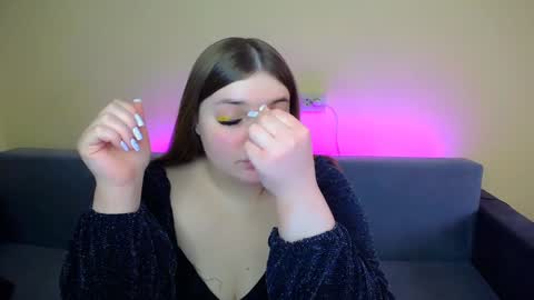 Snapshot of emma_dorn chatting on February 7, 2025, 11:12 am Eva online show from February 7, 2025, 11:12 am