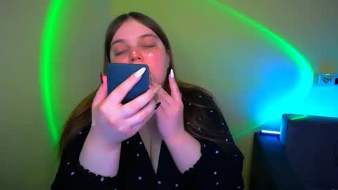 Snapshot of emma_dorn chatting on September 15, 2025, 11:32 am Eva online show from September 15, 2025, 11:32 am