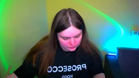 Snapshot of emma_dorn chatting on September 21, 2025, 1:24 pm Eva online show from September 21, 2025, 1:24 pm